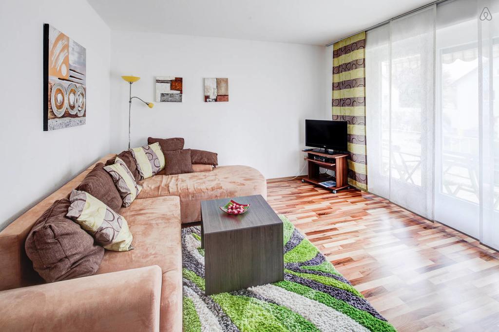 Ferienwohnung in Augsburg Zimmer foto